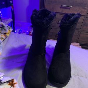 black boots never worn